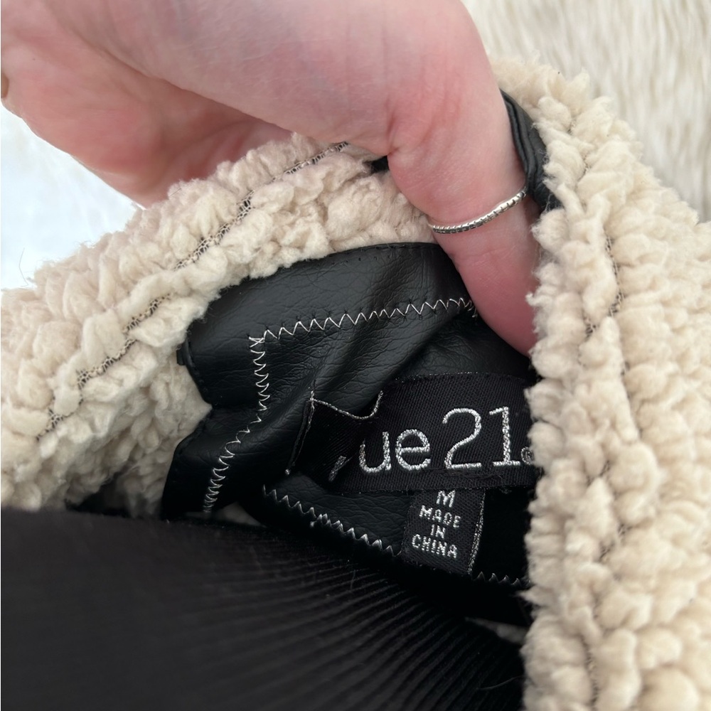 Jacket - Picture 5 of 8